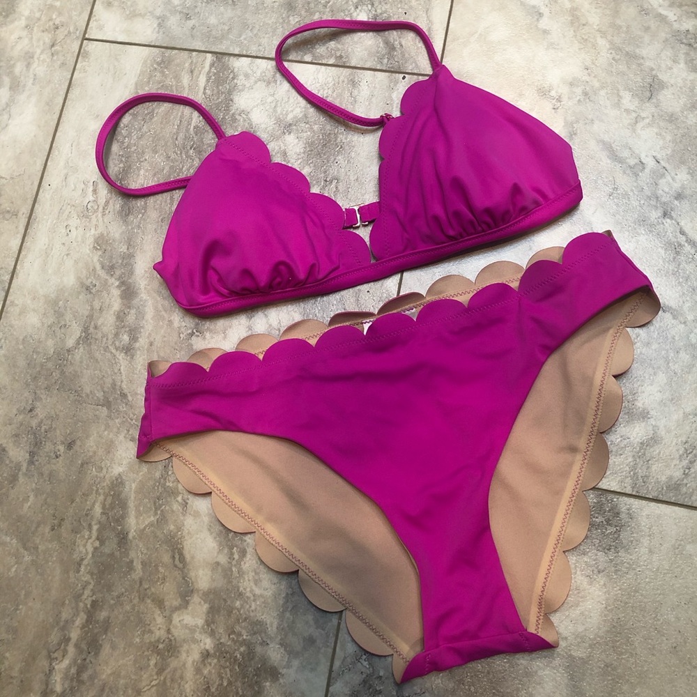 Fuschia Scalloped Bikini NWOT